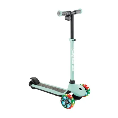Globber One K E-Motion 4 Plus Mint Yeşili Işıklı Elektrikli Scooter