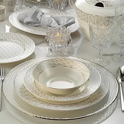 Kütahya Porselen Bone Kalipso 1138520 Platin Desenli 62 Parça Yemek Takımı