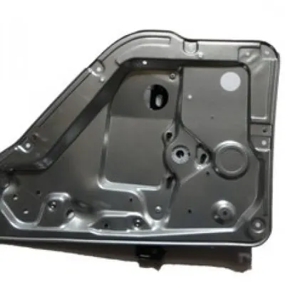 Skoda Fabia 2001-2004 Sağ Manuel Arka Cam Krikosu